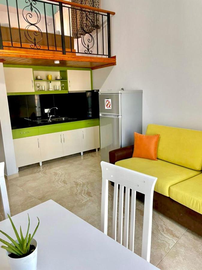 Crown Deluxe Apartments Sarandë 외부 사진