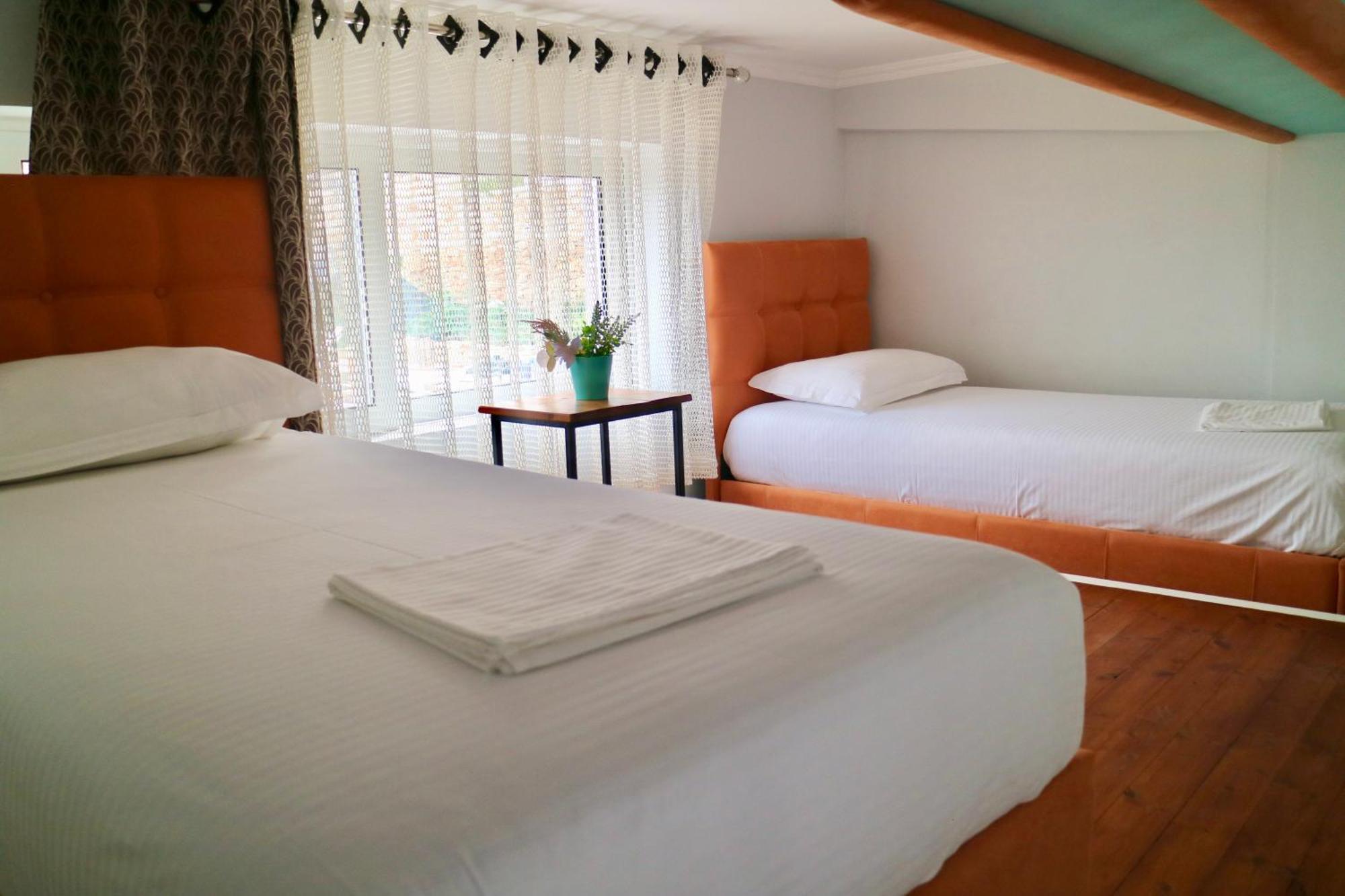 Crown Deluxe Apartments Sarandë 외부 사진
