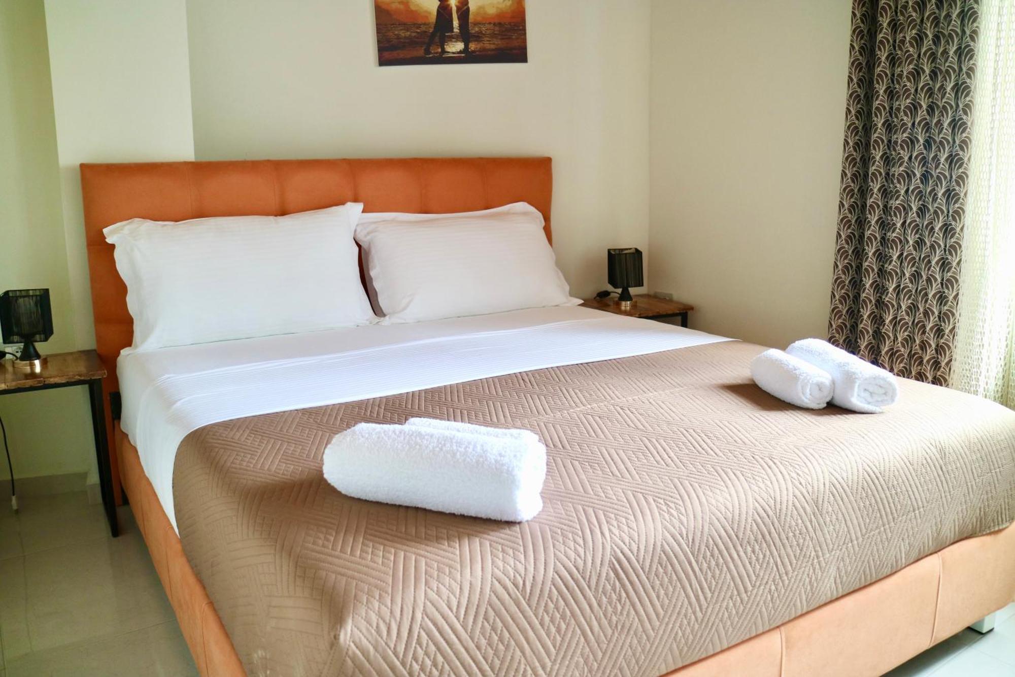 Crown Deluxe Apartments Sarandë 외부 사진