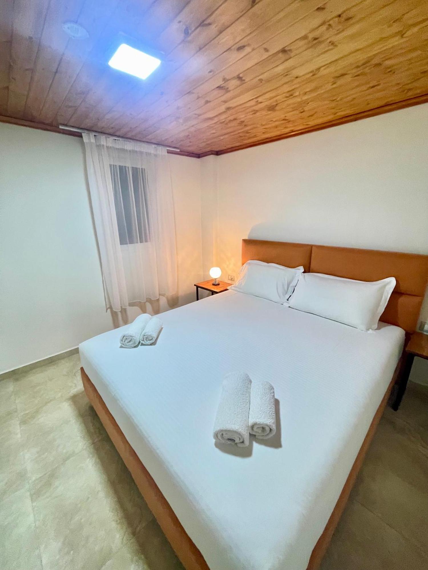 Crown Deluxe Apartments Sarandë 외부 사진