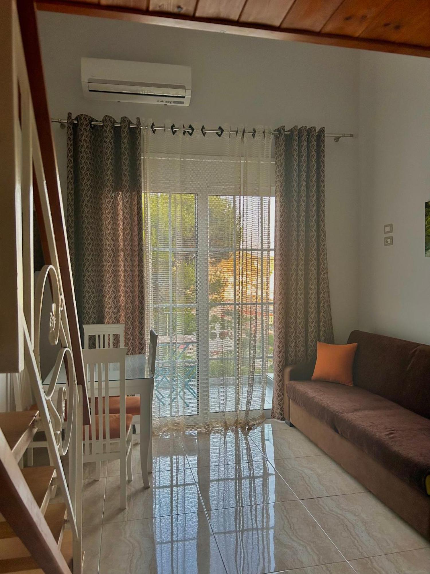 Crown Deluxe Apartments Sarandë 외부 사진