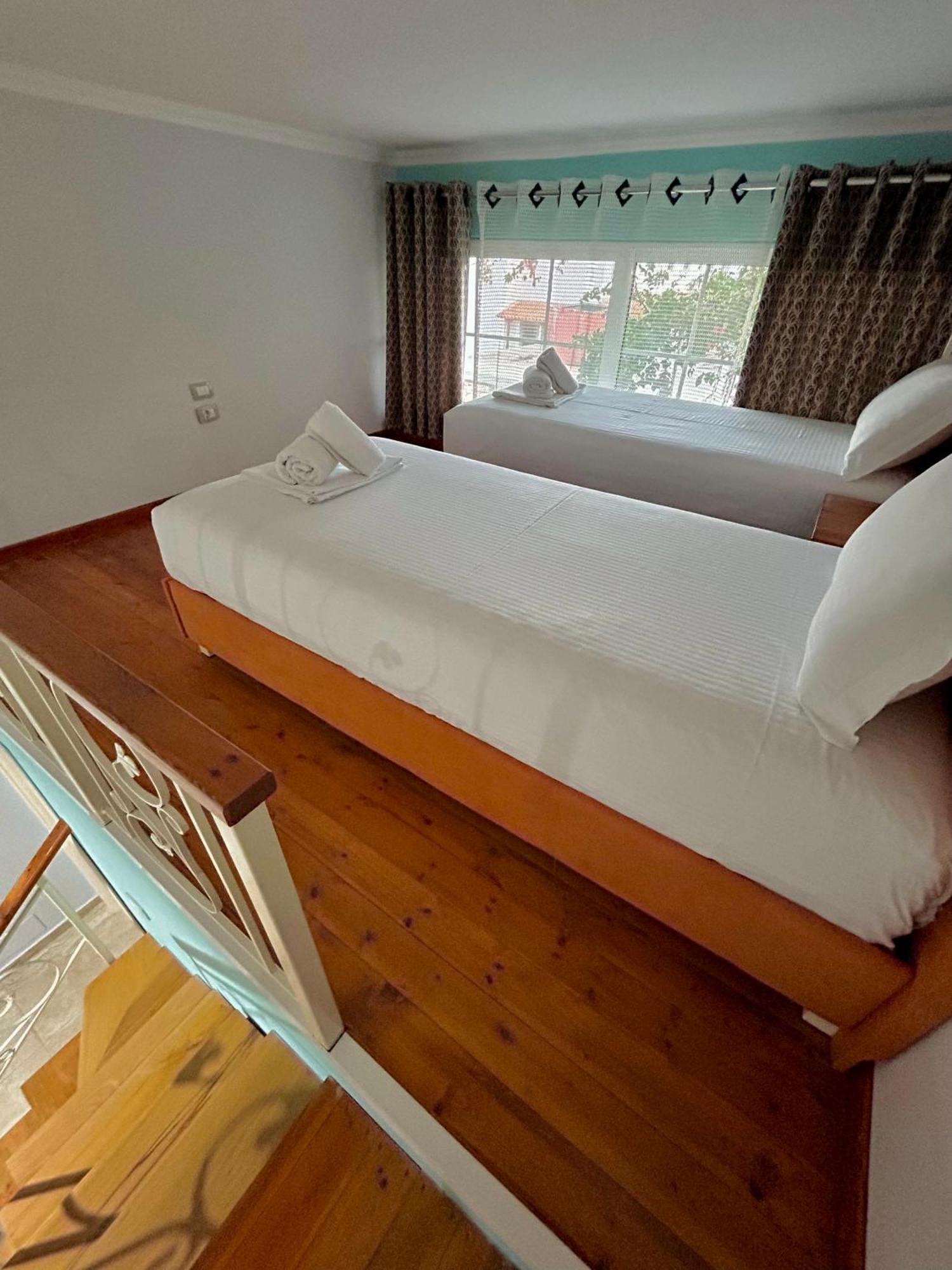 Crown Deluxe Apartments Sarandë 외부 사진
