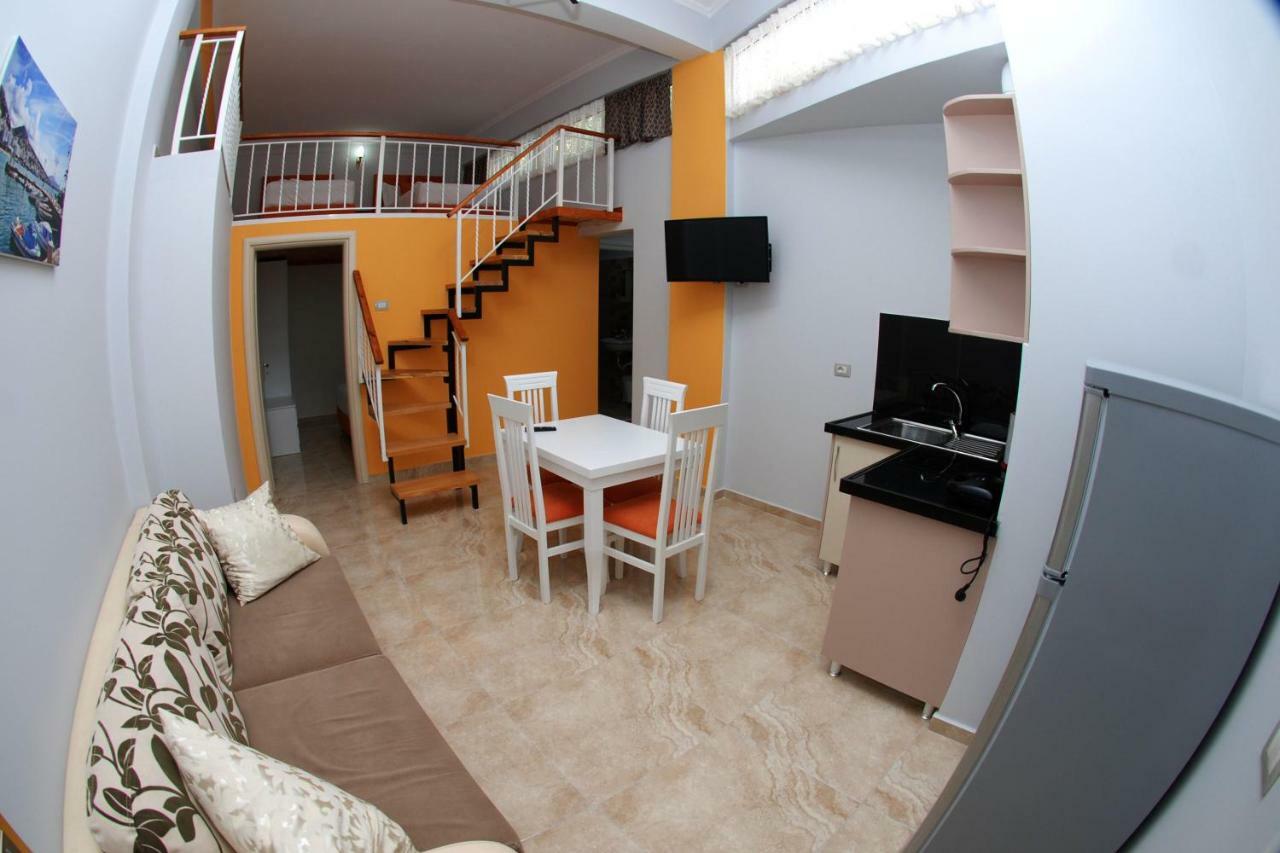 Crown Deluxe Apartments Sarandë 외부 사진