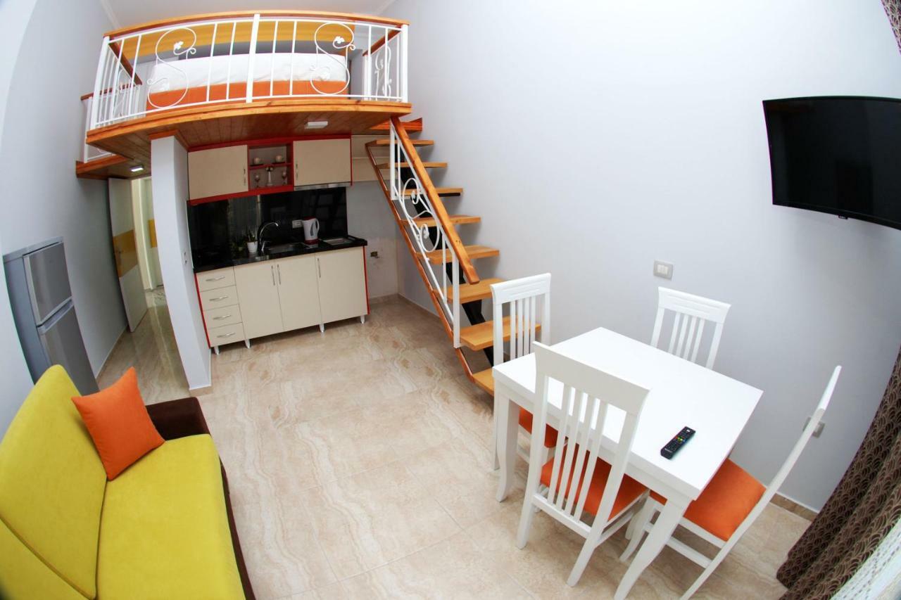 Crown Deluxe Apartments Sarandë 외부 사진